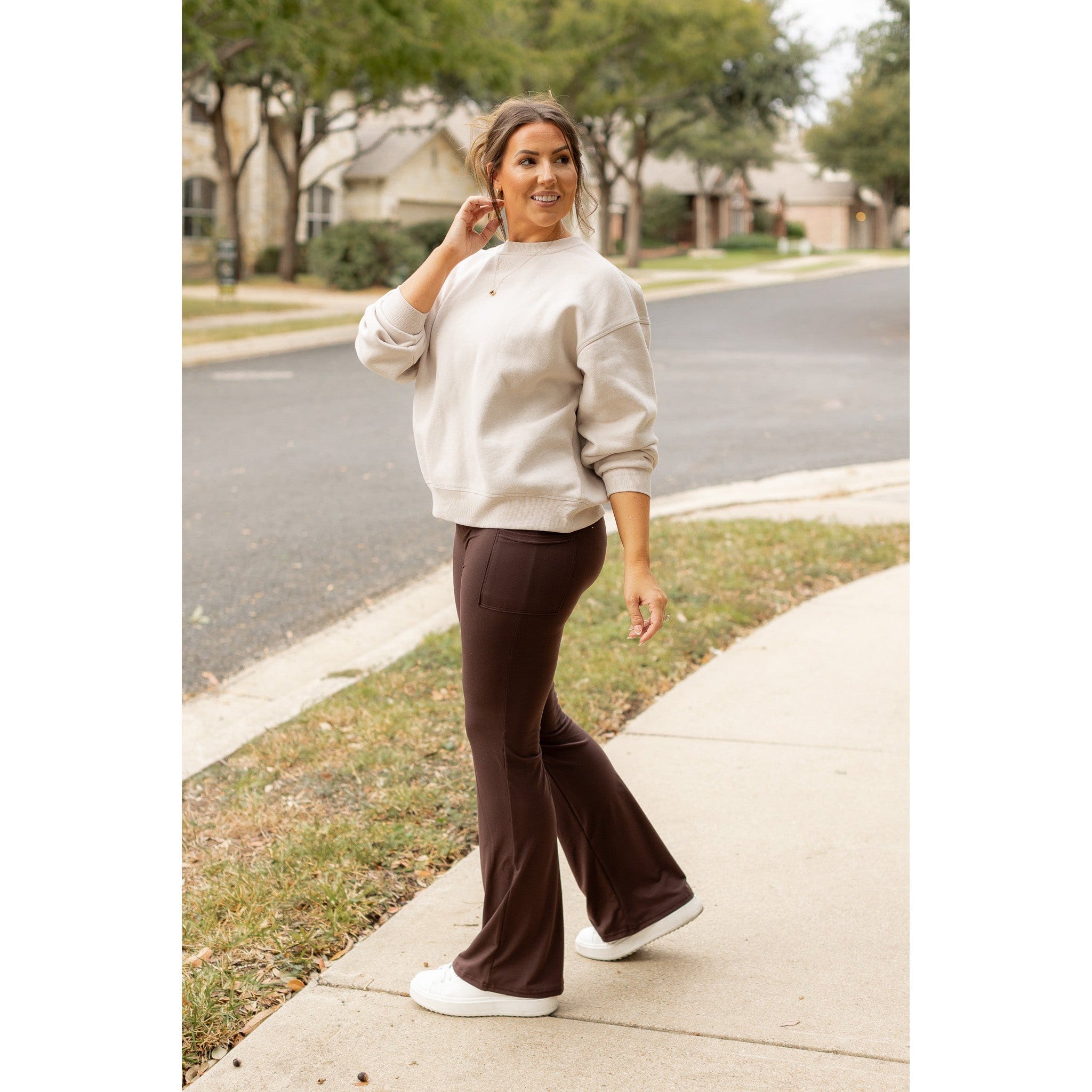 PreOrder | The Rhea - BROWN 30 Inch Bootcut Leggings with Pockets
